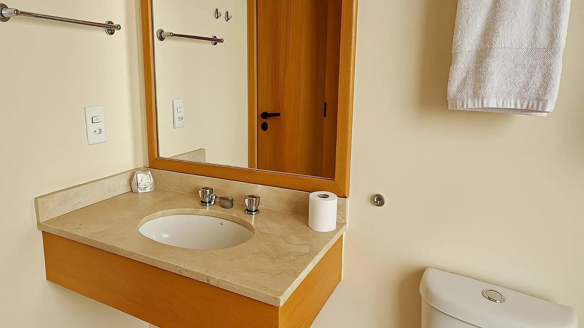 Elegance Suites Interative Sao Paulo Apartment